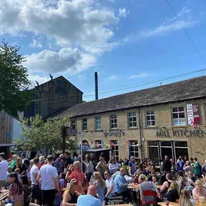 https://farsley-cottage.yorkshirehotels.net